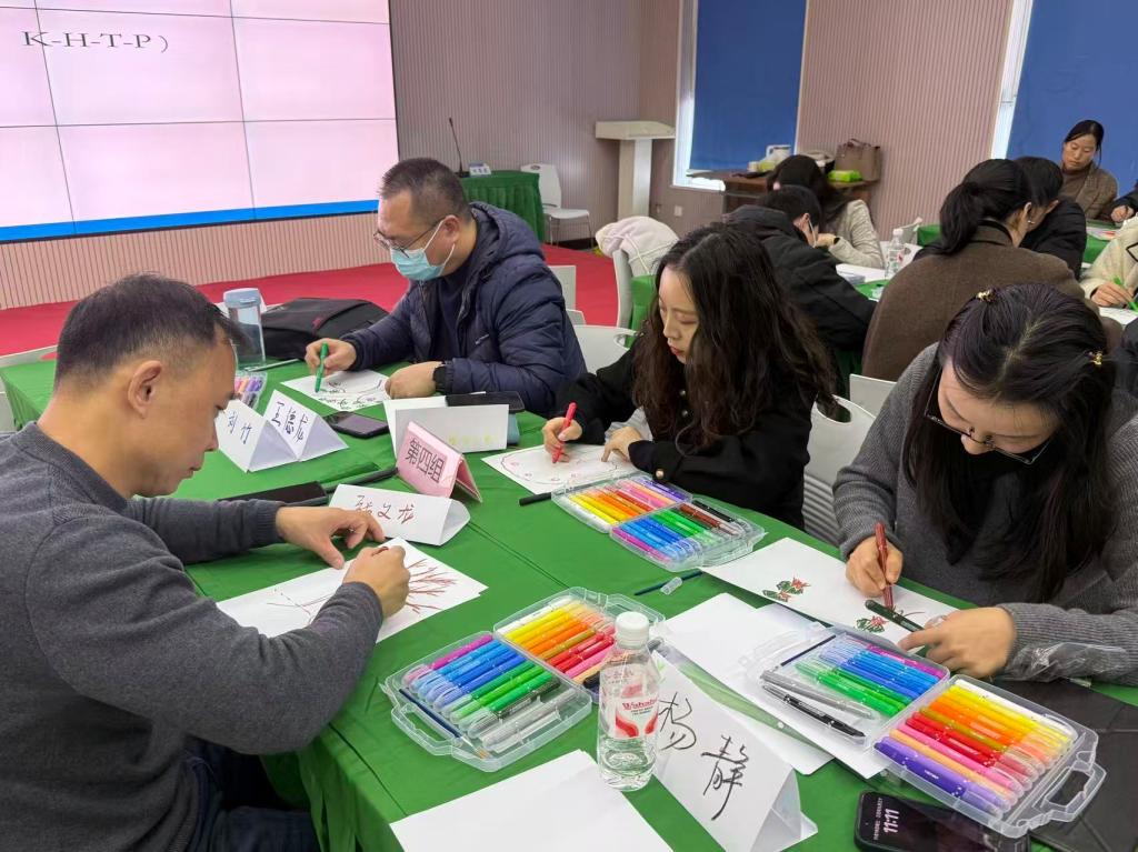 繪心啟航，賦能成長——我校成功舉辦輔導員繪畫心理輔導技能培訓